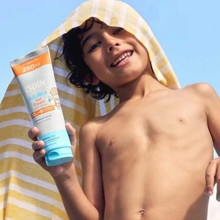 خرید ژل کرم ضد آفتاب کودکان ایزدین SPF50