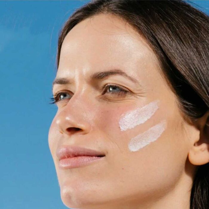 ضد آفتاب اکتیو یونیفای ایزدین